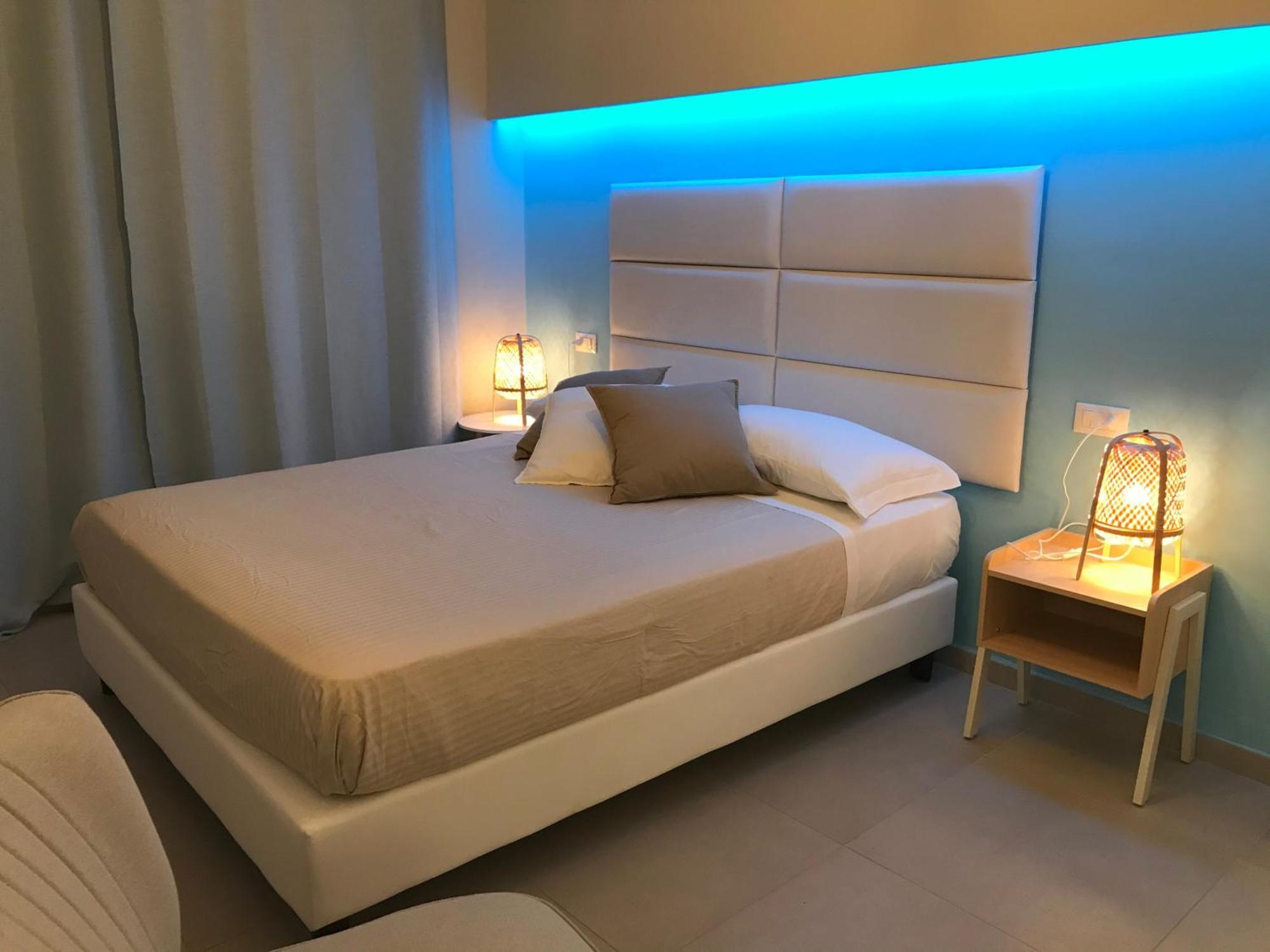Esmeralda'S Rooms Porto San Paolo  Exterior photo