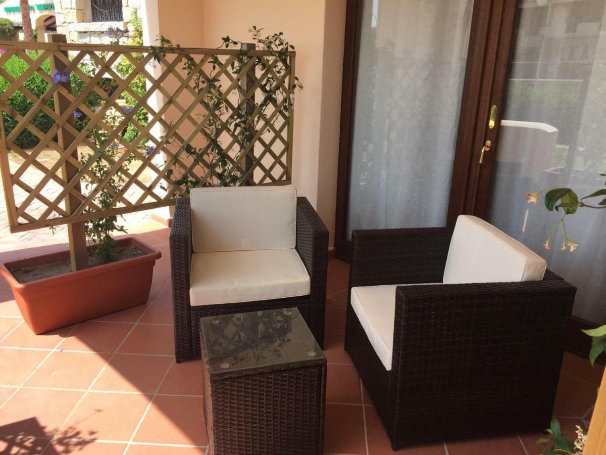 Esmeralda'S Rooms Porto San Paolo  Exterior photo
