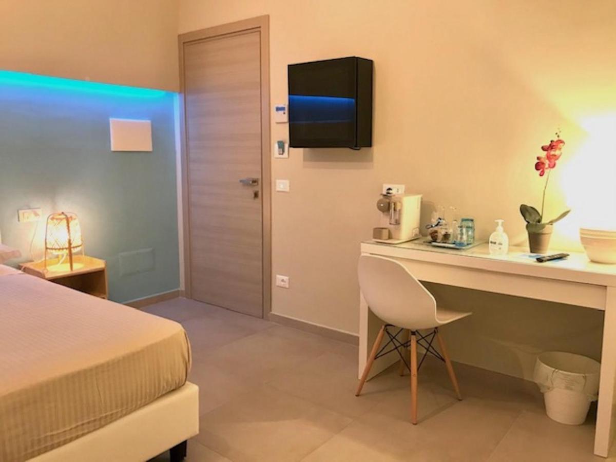 Esmeralda'S Rooms Porto San Paolo  Exterior photo